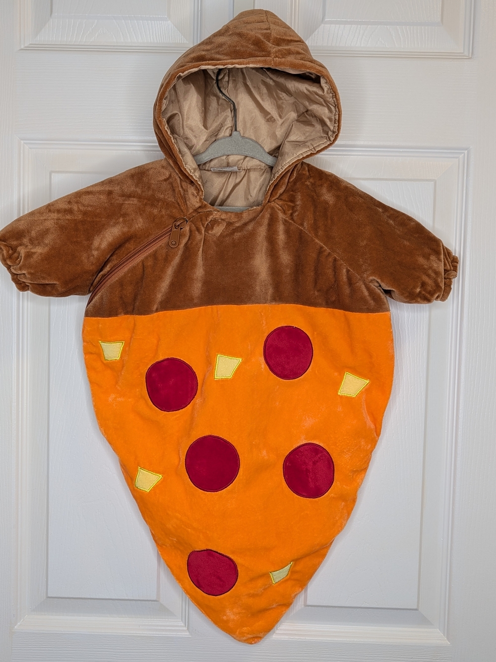 Baby Halloween Costume Bunting Bag Pizza Slice Costume Fleece Size 0-9M NWOT